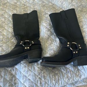 Tall, black fry boots size 6
